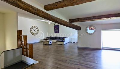 Maison - 298 m² - 7 pièces