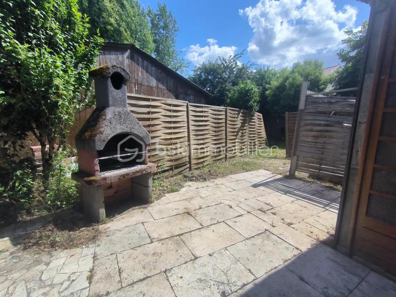 Maison - 200 m² - 8 pièces