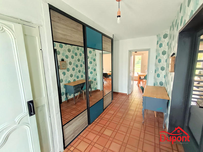 Maison - 202 m² - 8 pièces