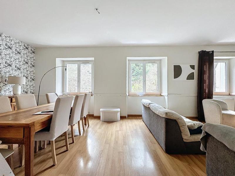 Maison en pierre - 180 m² - 5 pièces