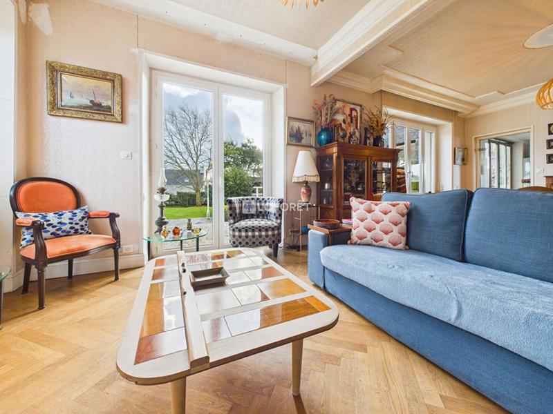 Maison - 184 m² - 7 pièces