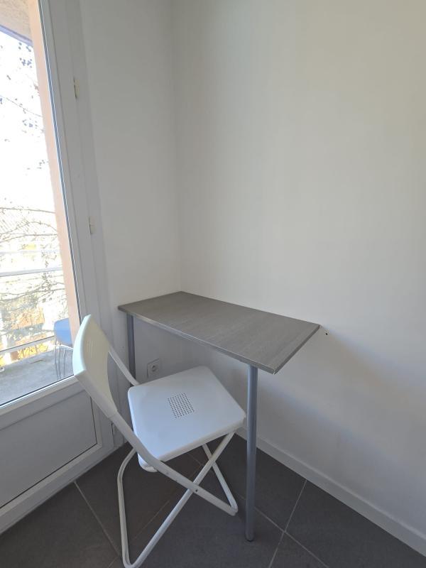 Studio - 14 m² - 1 pièce