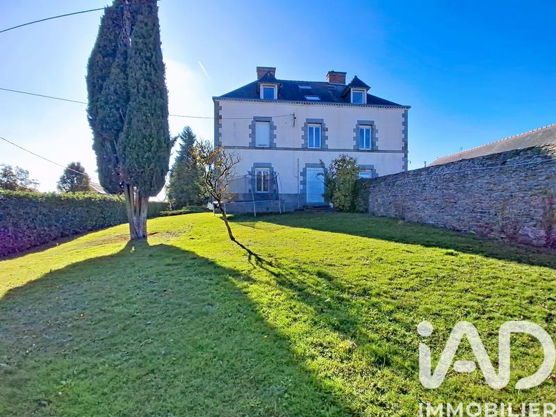 Maison - 317 m² - 11 pièces