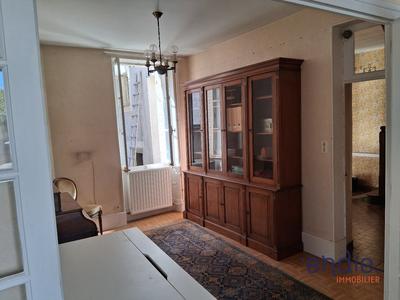 Maison - 130 m² - 7 pièces