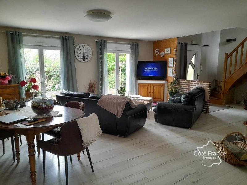 Maison - 182 m² - 8 pièces