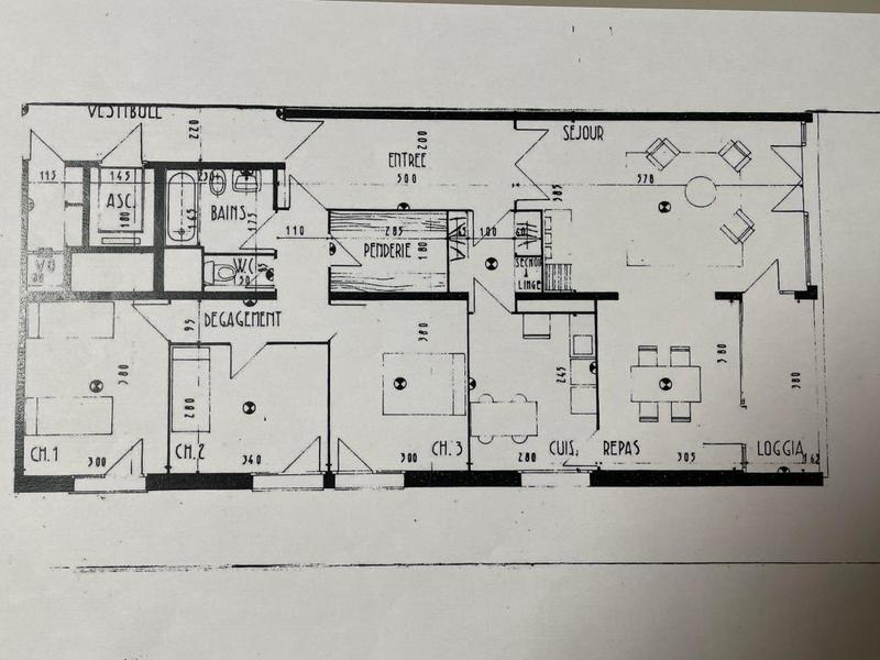 Appartement - 107 m² - 4 pièces