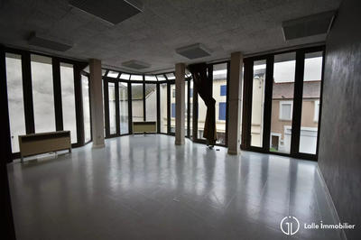 Local commercial - 286 m² - 9 pièces