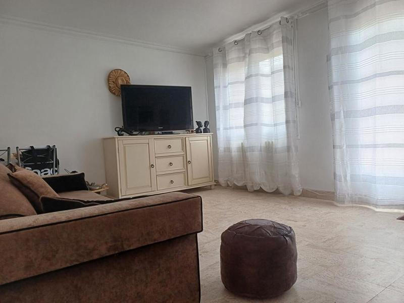 Maison - 170 m² - 8 pièces