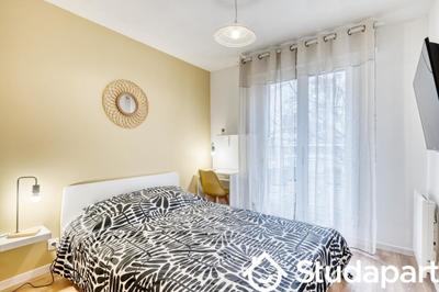 Chambre - 10 m² - 1 pièce