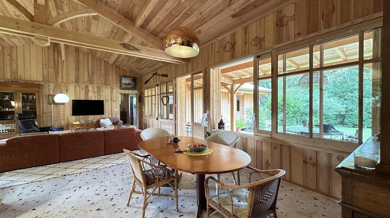 Maison de bois - 165 m² - 4 pièces