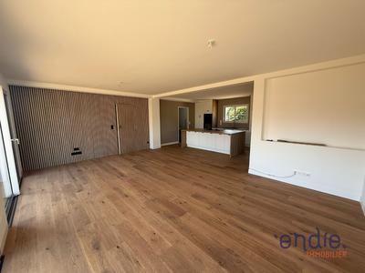 Maison - 144 m² - 5 pièces