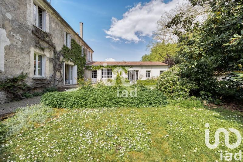 Maison - 283 m² - 8 pièces