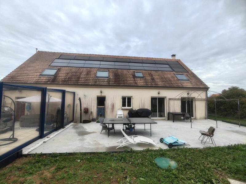 Maison de campagne - 200 m² - 9 pièces