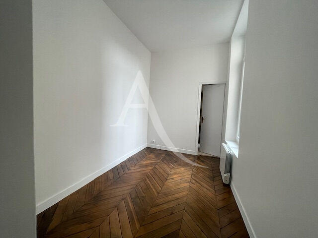 Appartement - 93 m² - 5 pièces