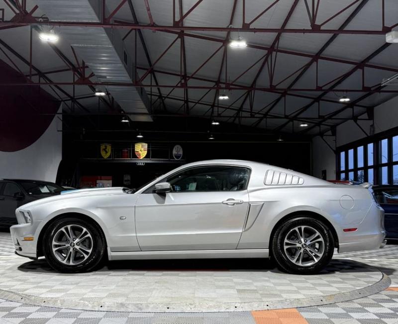 Ford Mustang 3.7 V6 305ch Bva