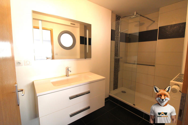 Appartement - 81 m² - 5 pièces