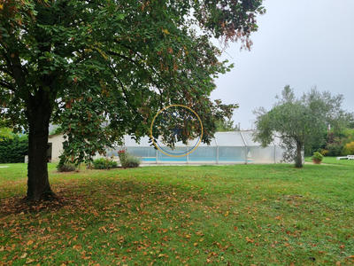 Maison - 202 m² - 6 pièces