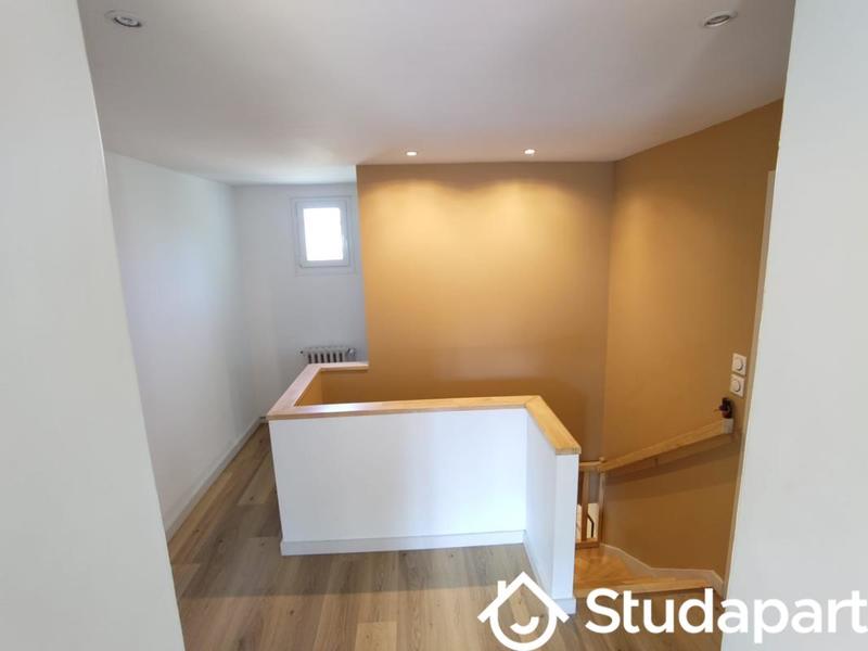 Chambre - 112 m² - 1 pièce