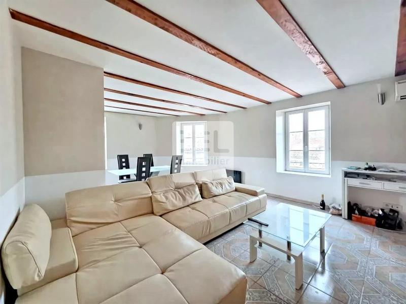 Immeuble - 255 m² - 10 pièces