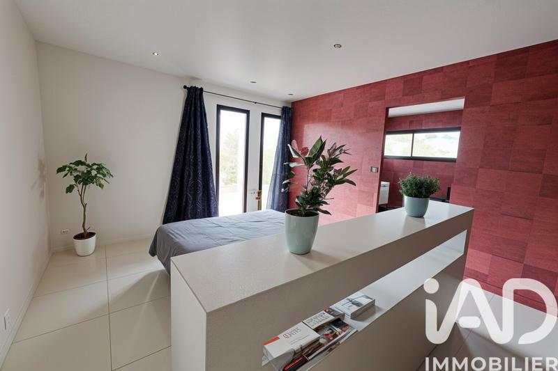 Appartement - 111 m² - 3 pièces