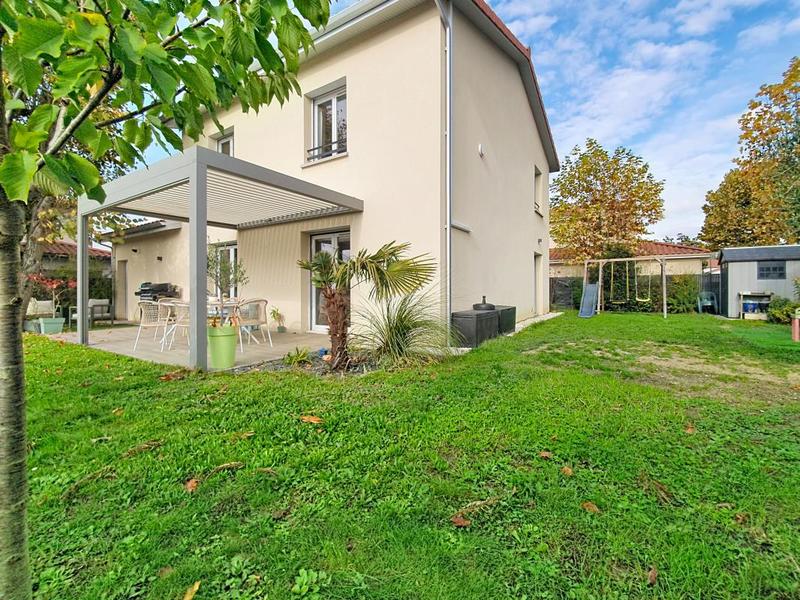 Maison - 117 m² - 5 pièces