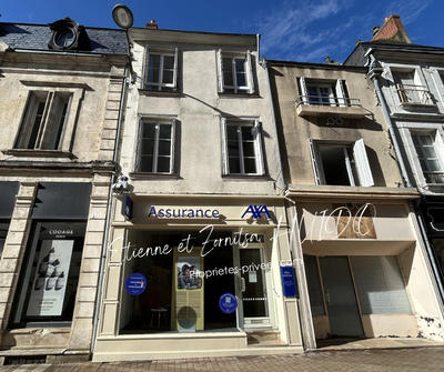 Immeuble - 159 m² - 7 pièces