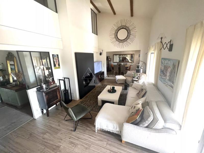 Villa - 177 m² - 5 pièces