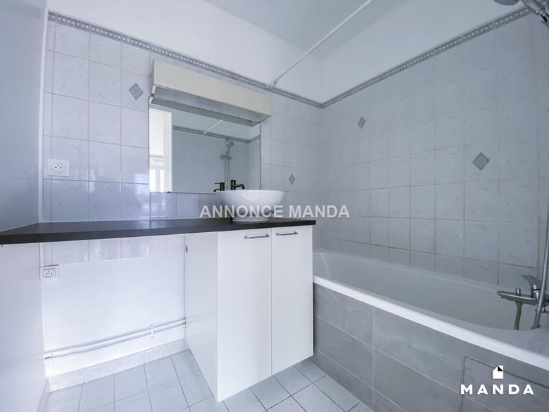 Appartement - 85 m² - 4 pièces