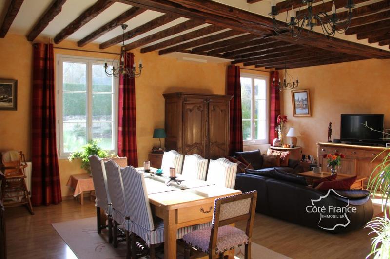 Maison en pierre - 250 m² - 7 pièces