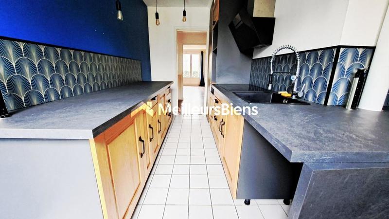 Appartement - 95 m² - 5 pièces