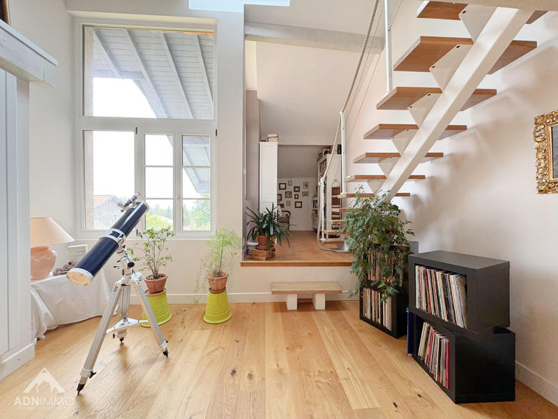 Maison - 200 m² - 6 pièces