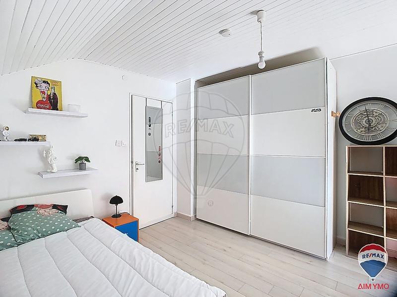 Maison - 168 m² - 7 pièces