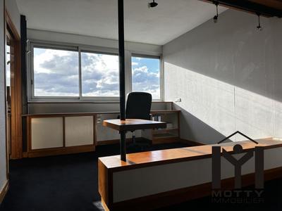 Appartement - 130 m² - 5 pièces