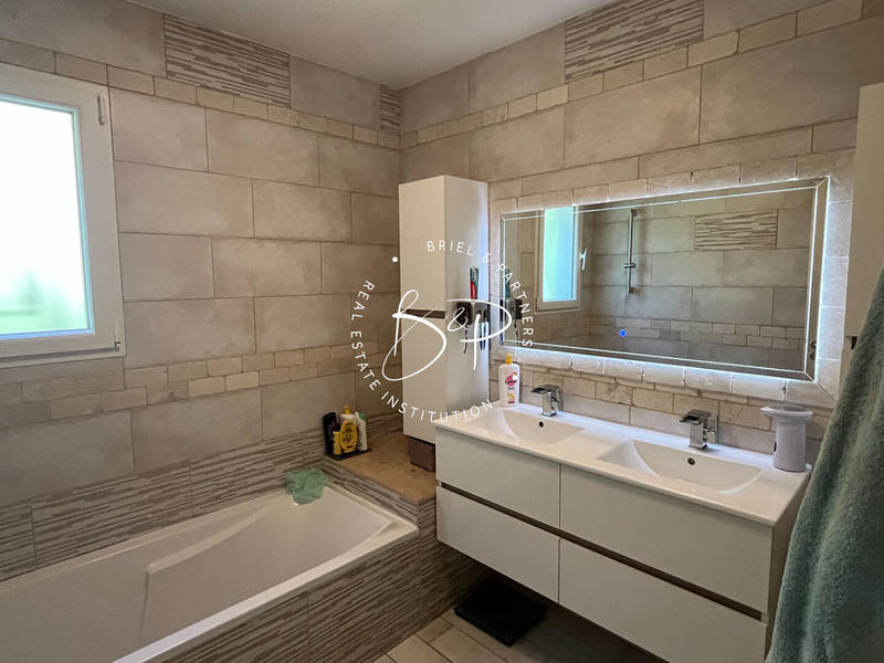 Maison - 82 m² - 4 pièces