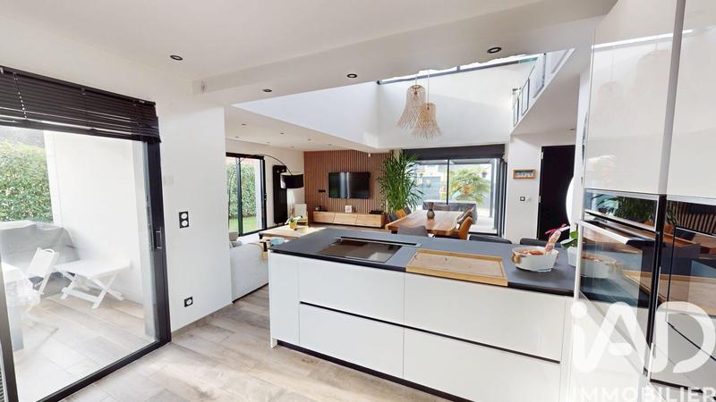 Maison de maîtres - 140 m² - 6 pièces