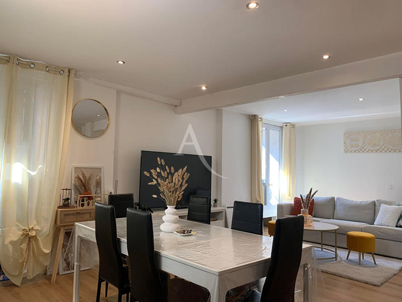 Maison - 157 m² - 6 pièces