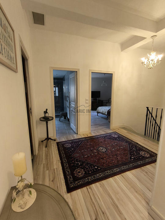 Maison - 160 m² - 5 pièces