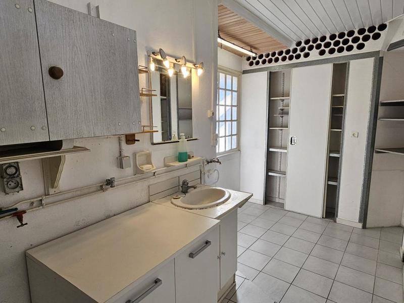 Maison - 107 m² - 9 pièces