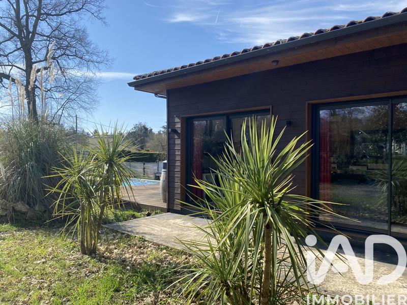 Maison - 161 m² - 7 pièces