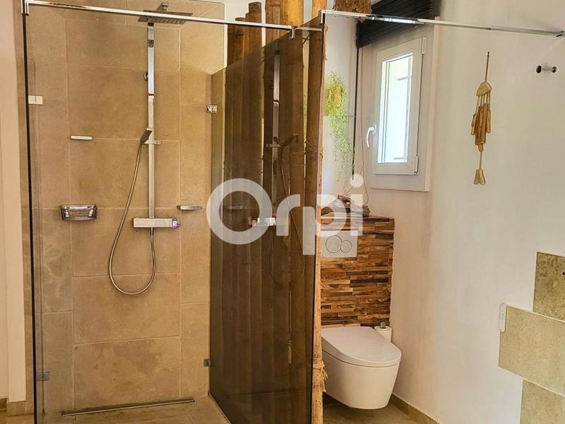 Villa - 204 m² - 5 pièces