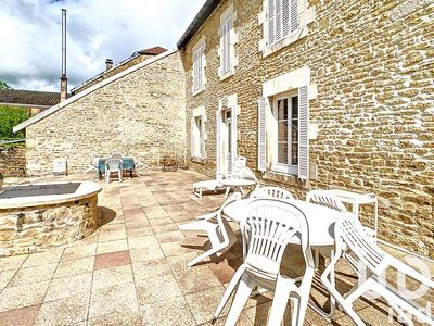 Maison - 295 m² - 7 pièces