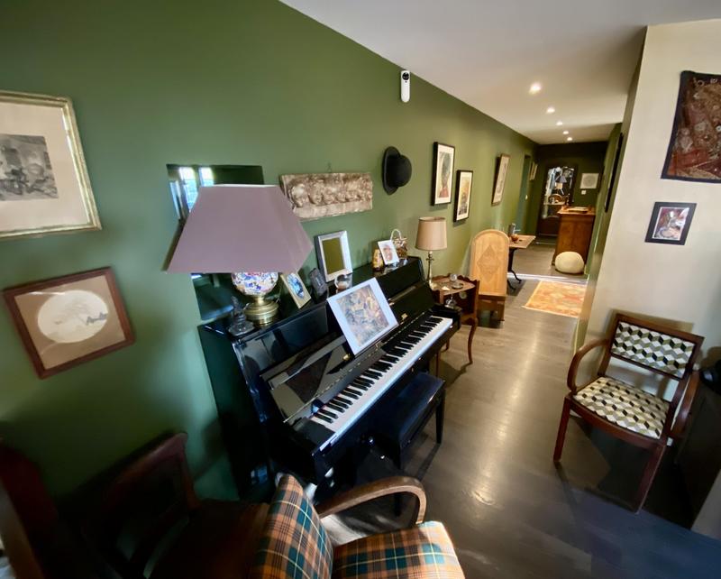 Maison - 290 m² - 11 pièces