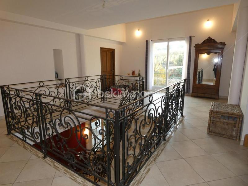 Maison d'architecte - 377 m² - 9 pièces