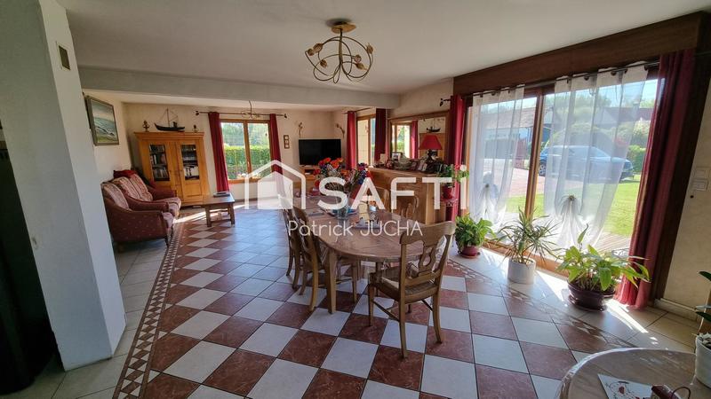 Maison - 274 m² - 10 pièces