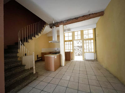 Maison - 143 m² - 5 pièces