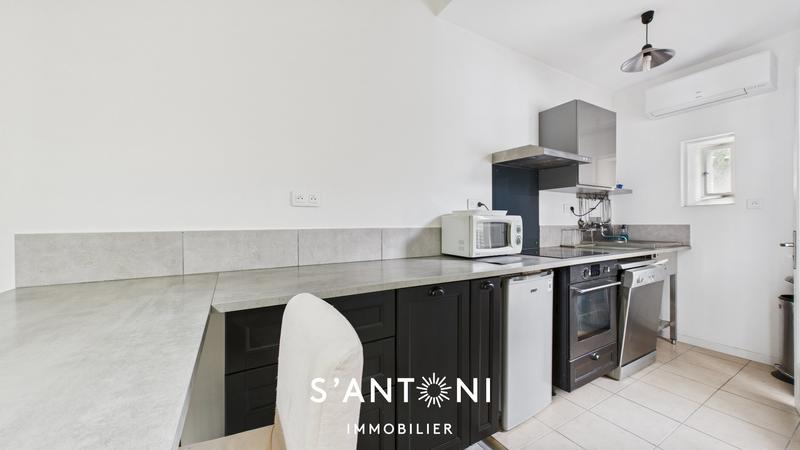 Appartement - 81 m² - 3 pièces