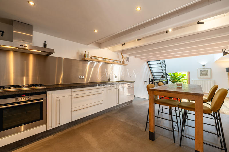 Appartement - 197 m² - 6 pièces