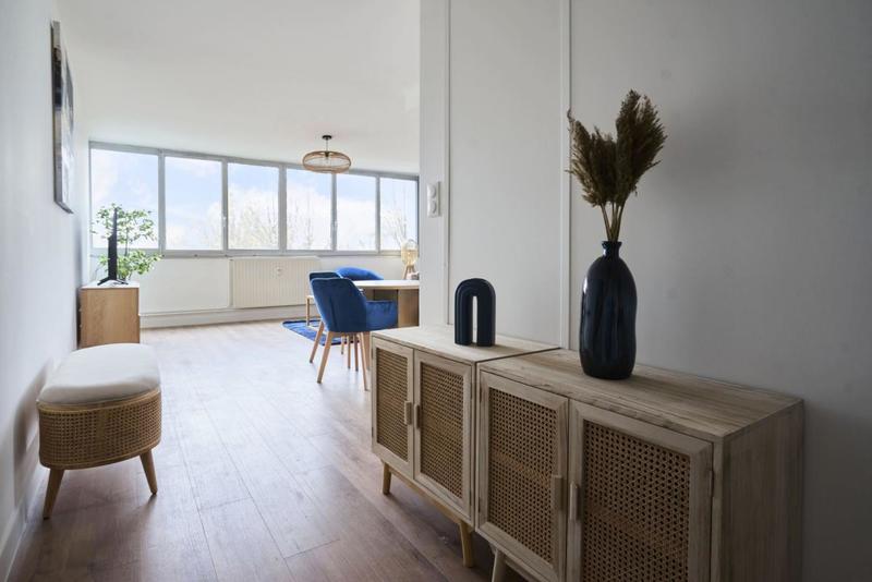 Appartement - 85 m² - 5 pièces