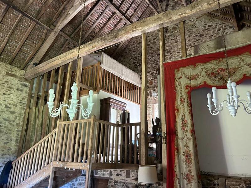 Demeure - 300 m² - 7 pièces