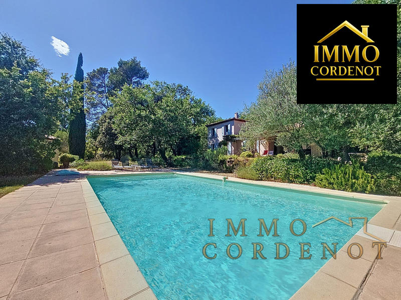 Villa - 140 m² - 5 pièces